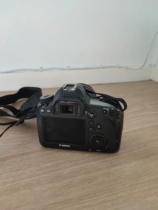 Canon EOS 6D (2022) - Para piezas o reparar