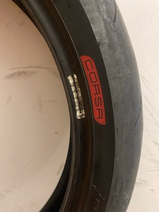 Neumatico delantero moto