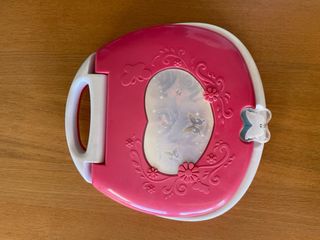 Ordenador infantil para aprender ingles.