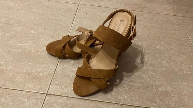 Scarpe marroni da donna