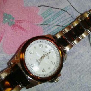 Reloj correa nacarada marron