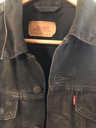 Cazadora LEVIS color negro