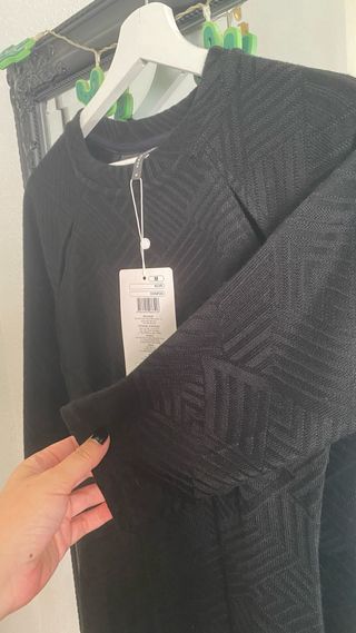 Vestido negro de Naf Naf