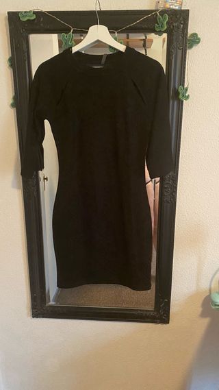 Vestido negro de Naf Naf