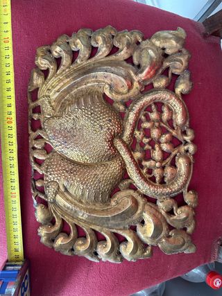 Brnce con pan de oro dos pavos reales