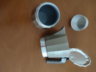 Cafetera italiana Titanium,de 6 tazas BRA