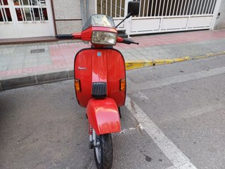 ¡Vendo Vespa Clásica de 1990 - Restaurada a Impeca