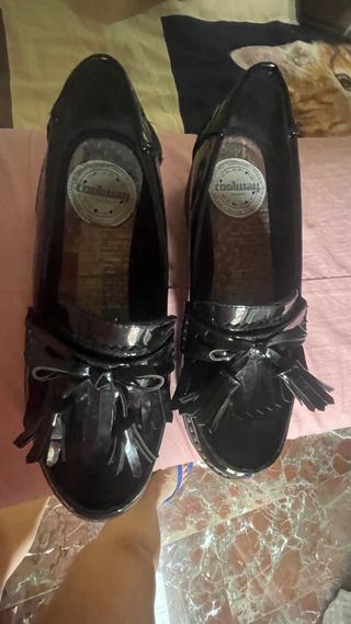 Mocasines negros charol talla 40 coolway