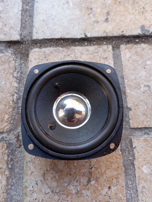 Altavoz UT-345 4Ohm. 10W