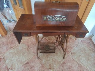 Maquina de coser antigua