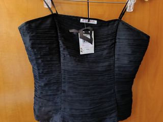 Top negro vestir con etiqueta 