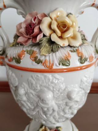 Vaso di Bassano decorato a mano retro