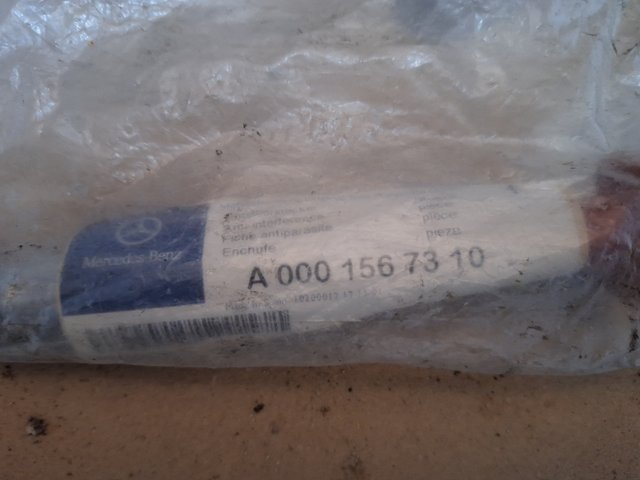 Pieza repuesto original mercedes,enchufe