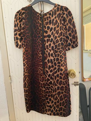 Vestido estampado leopardo Zara