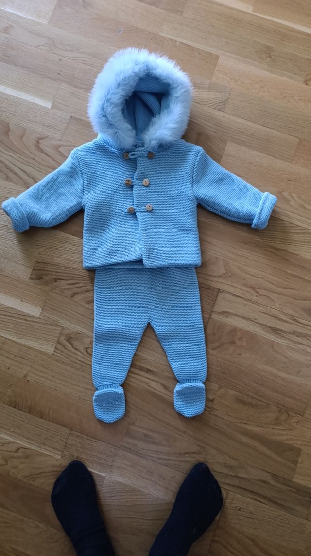 Abrigo y pantalón bebé 