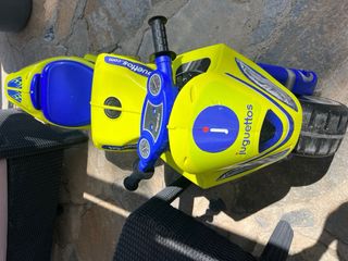 Moto correpasillos Juguettos