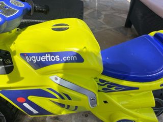 Moto correpasillos Juguettos