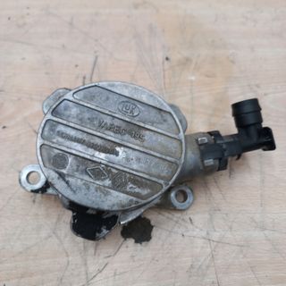 8200102535 bomba de vacio Renault Laguna 
