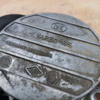8200102535 bomba de vacio Renault Laguna 