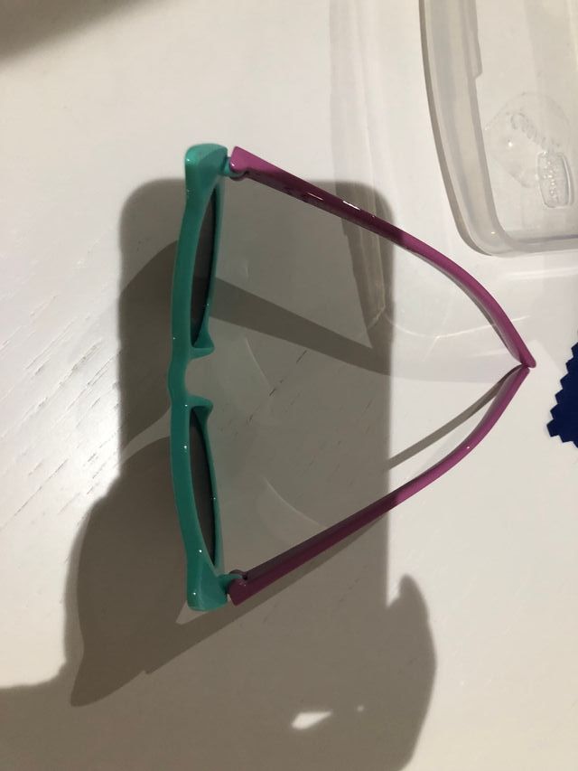 oculo sol criança CHICCO com caixa e pano