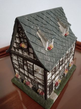 Casetta portabiscotti Lavazza