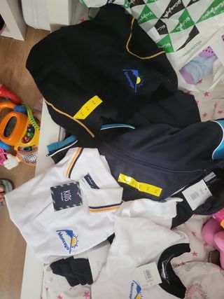 Ropa colegio moncayo