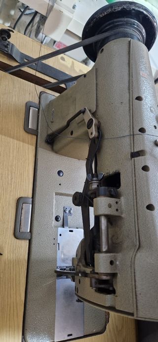 Maquina coser industrial