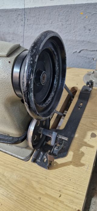 Maquina coser industrial