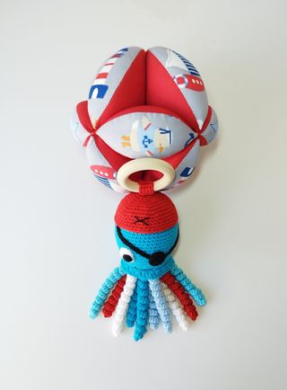 Pelota Montessori y Pulpo Crochet bebé