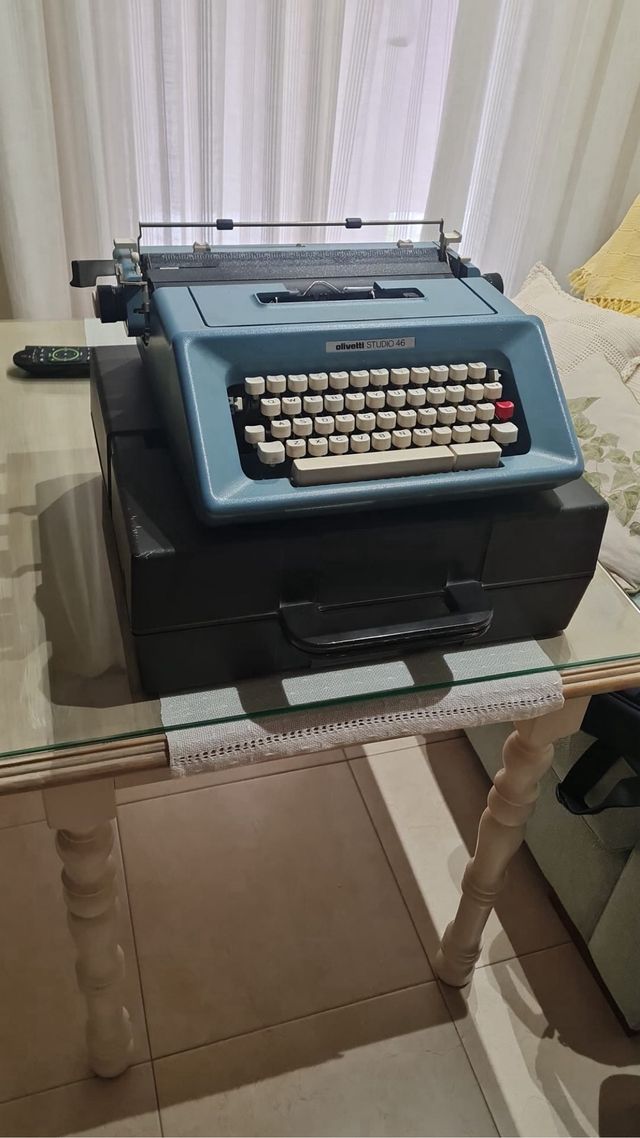 Olivetti Studio 46 Original Maquina de escribir