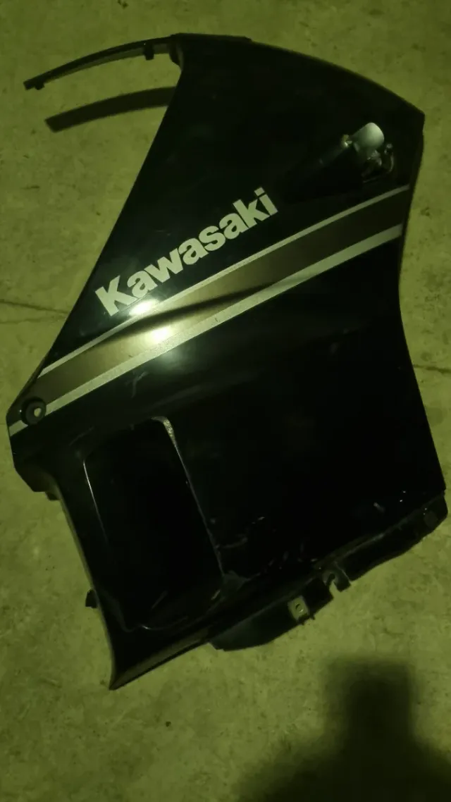 DESPIECE KAWA GPX600.