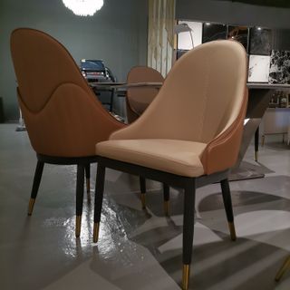 Silla de cuero para comedor o restaurante