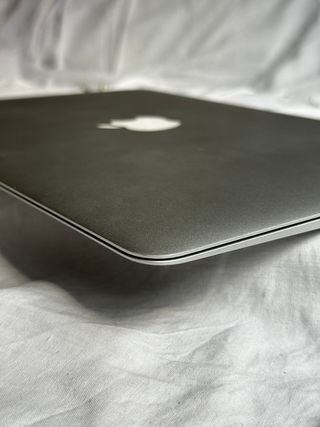 MacBook Air 13" 2015 8/256gb