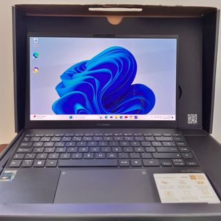 ASUS ZenBook 13 OLED