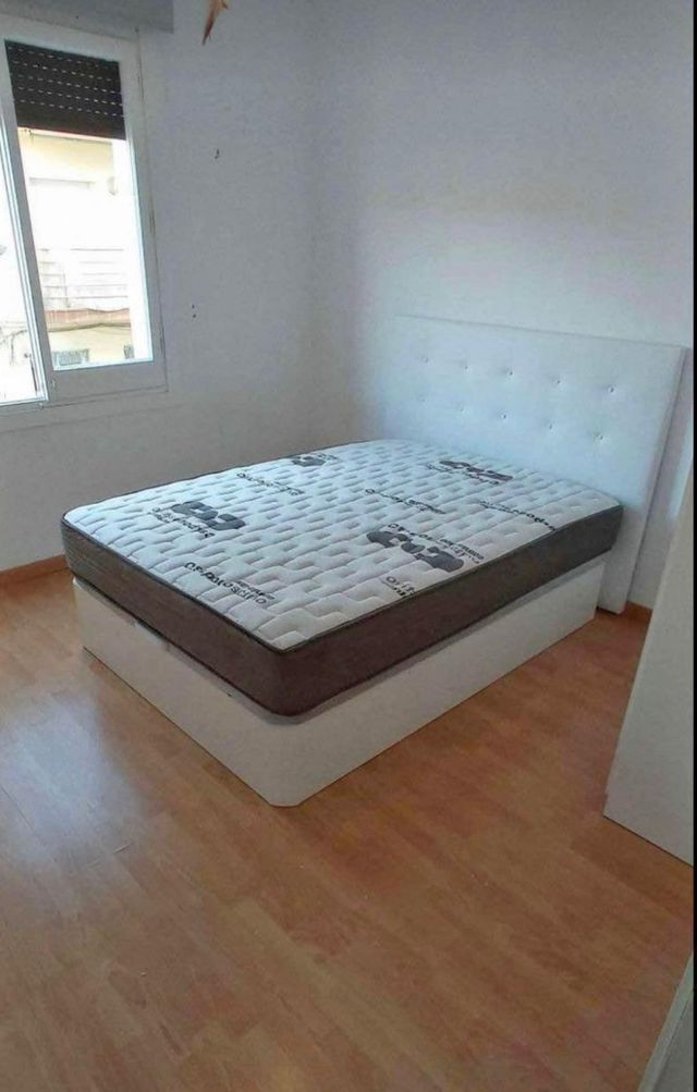 Pack canapé y colchón nuevo en oferta