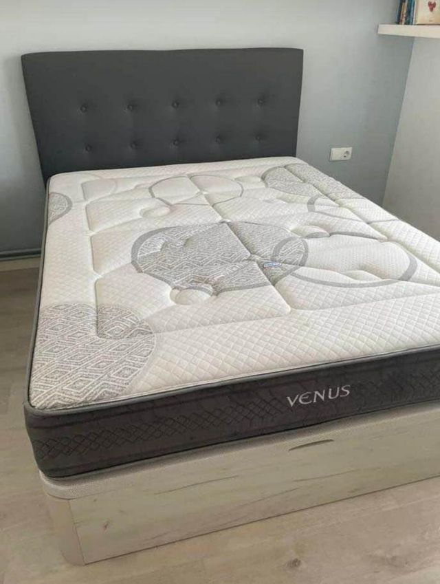 Pack canapé y colchón nuevo en oferta