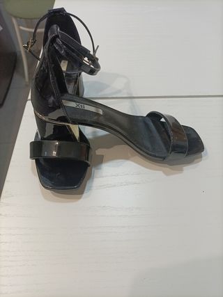 Sandalias