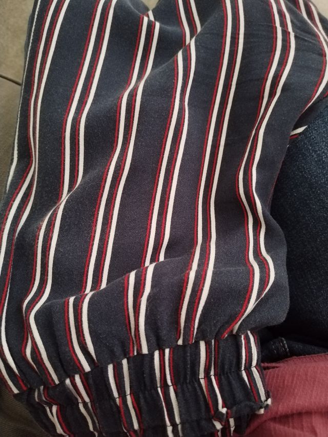 Pantalón Subdued rayas