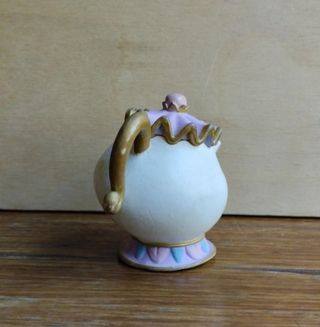 Statuetta in PVC con teiera della signora Potts