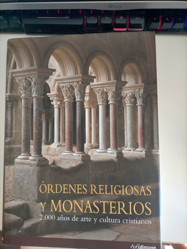 Órdenes religiosas y monasterios