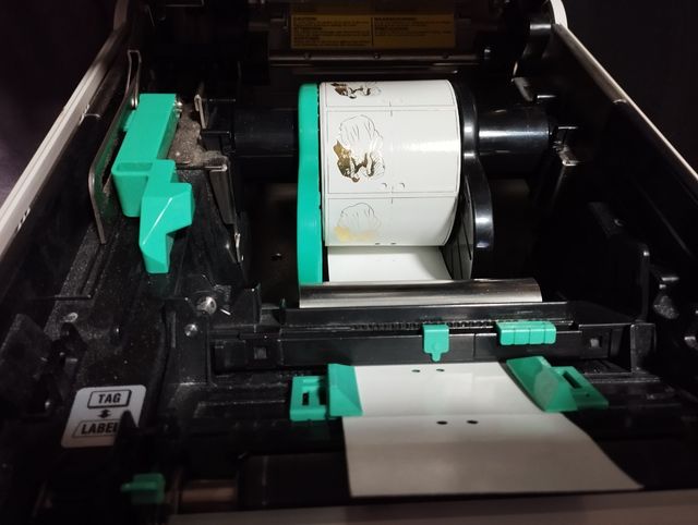 Maquina de etiquetas con Ribbon