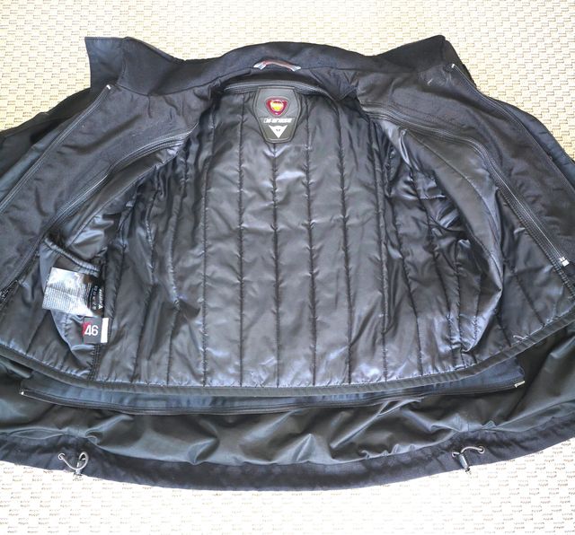 GIACCA E PANTALONI DA MOTO