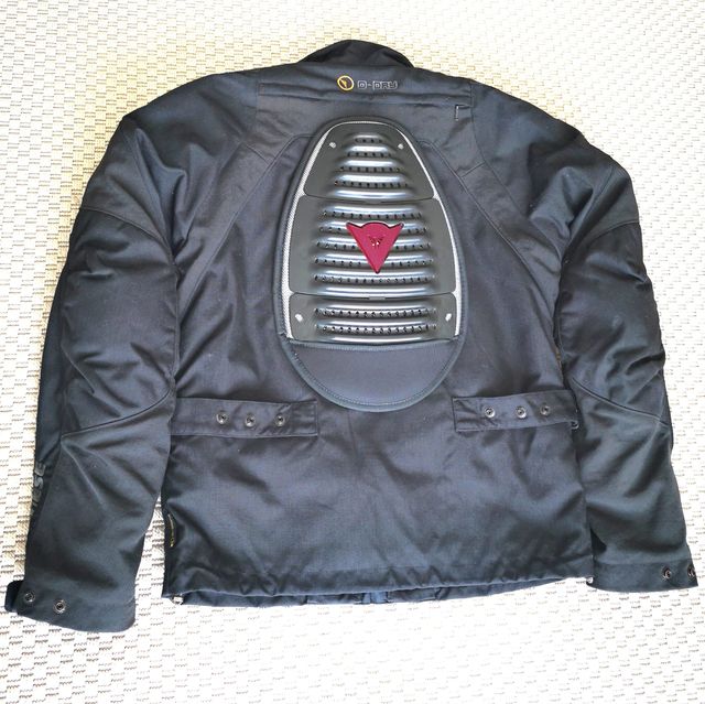 GIACCA E PANTALONI DA MOTO