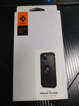 Funda negra iPhone 13 mini