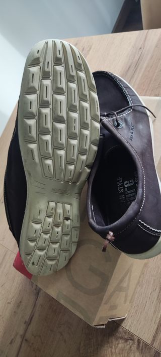 Zapatos marca Agaré talla 45