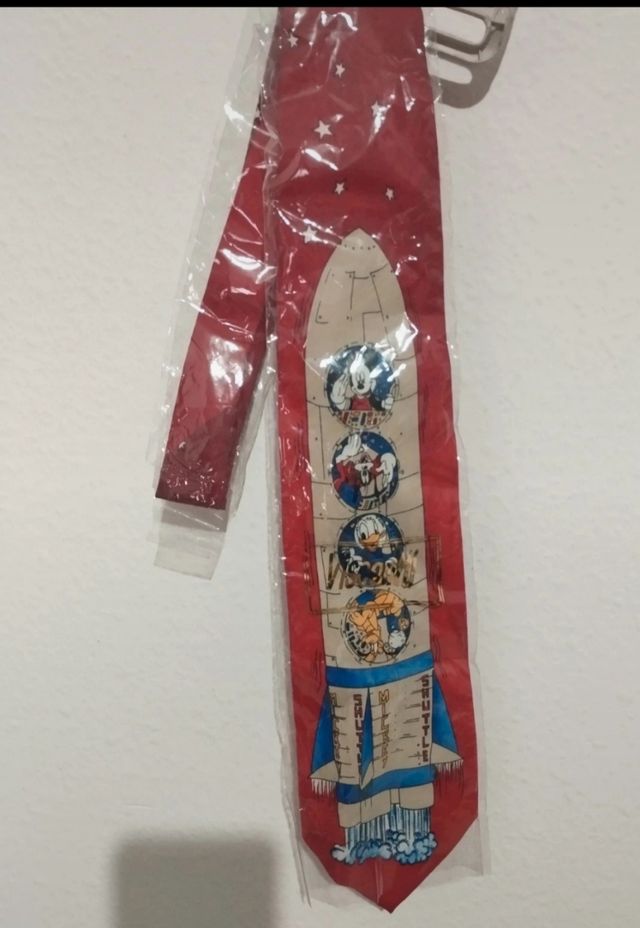 Corbata de navidad de Disney nueva sin usar