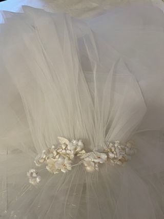 Vestido de novia encaje.Regalo tul con sus flores