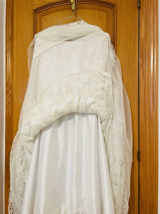 Vestido de novia encaje.Regalo tul con sus flores