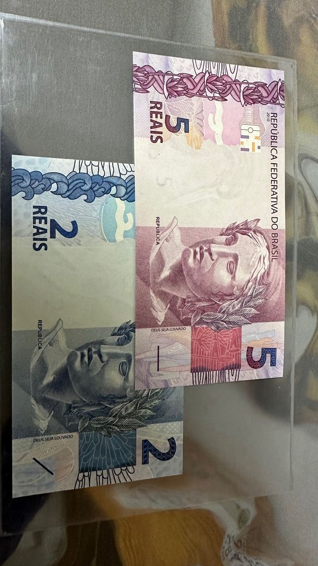 2 billetes brasil serie AA número muy bajo 2010 SC