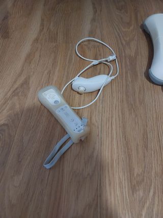 Consola wii con tabla fit, mand y juegos